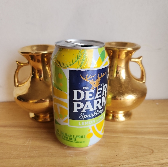 2 Vintage Vases Pair 22K Gold Flower Decor Metallic Lady Hamilton - Picture 5 of 8